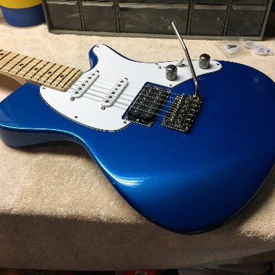ToneLounge_Guitars