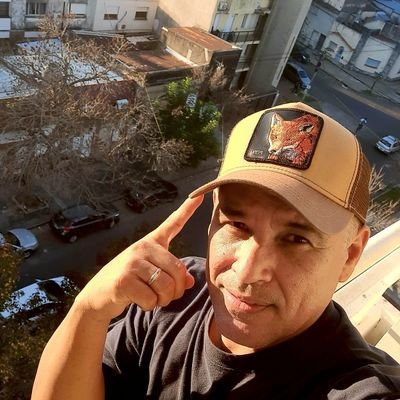Tik Tok: @negrorojas71 
JUBILADOS V.I.P. de lun a vie desde las 9 horas en Más FM (audio+video) y 95.9
📻 Locutor Nacional 🎙 Conductor 🎤 Animador 🎵
