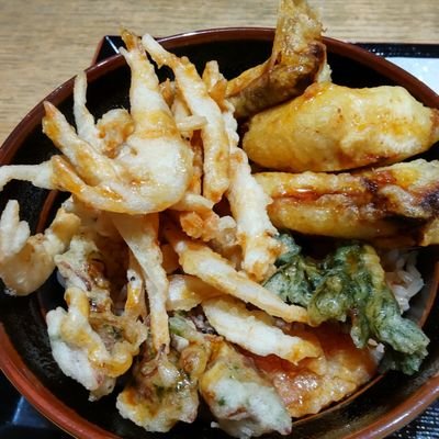 stayg_bokutou's profile picture. 九州生まれ九州育ちで東京に向かってきた(大分→福岡→静岡→埼玉→東京)悪仕上がリーマソが己の考えを垂れ流したりパカパカいいね押しまくるアカウント。
スポーツと公営競技が大好き。サッカーは大分・湘南・水戸、基本はJ2党。野球は近鉄亡き今は特になし。競馬は札幌残しで10場制覇まで足踏み中。吉川晃司さんは永遠のアニキ。