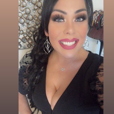 latinjanett's profile picture. blessed ❤️