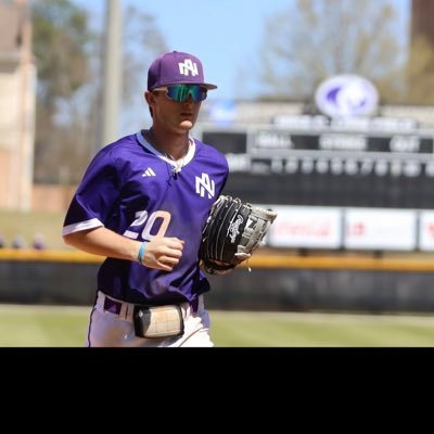 @UNABaseball🦁