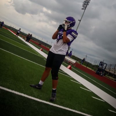 Co/2024 Offensive Tackle/Tightend Woodlawn High School BR. Height-6’5 Weight- 255 Email - aidanpinell77@gmail.com number- 8322178105