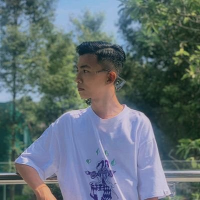 nikoop983010908's profile picture. 