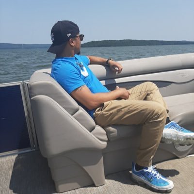 Glover336's profile picture. i dont write bios... fuck it.