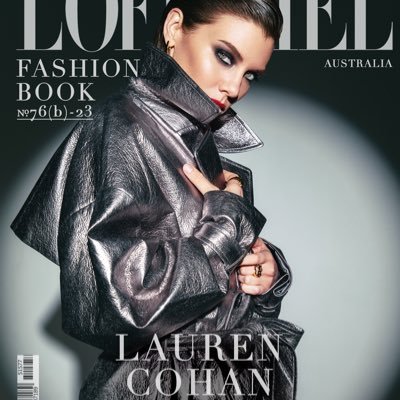 L’Officiel Fashion Book AU & MC™️ Intelligent source of commentary on fashion, film, tv, art to the creative audience https://t.co/ONH5jOoWcr