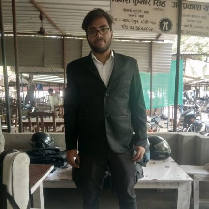 Lawyer 👨🎓👨🎓
admin of group https://t.co/1eB2S47dQe Allahabad Central University student,