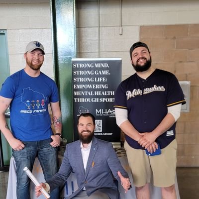 WI Sports fan? Join us live every Wed. at 4CT for Bucks, Brewers and Badgers basketball and football, Packers shows Tuesdays at 8CT. Hosts: @tschicket13 @92nett