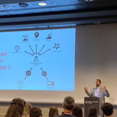 Emergency Medicine and stuff... 🩺 Red Blood Cells saver 🩸 p-value tracker 📊 Teaching is learning 🤓 President of @sfmujeunes1💡Tweets are my own 🤷🏼‍♂️