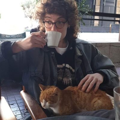 ashokashusband's profile picture. Αυνανας,σκόπιμα μπαρουφολογος