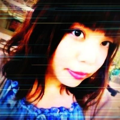 両声類。歌とコスメと猫とその他雑多垢。動画作成したら固定ツイートへ。ラメ大好き芸人。1stブライト春2ndクリア冬、顔タイプアクキュ、骨格ラブリー。歌ったり演じたりする人。低音出る猫派抹茶好き30代。V系好き。シドが一番好き。声優さんは茶介さん最推し。