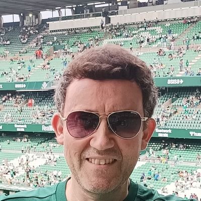 sujosema's profile picture. bético, filólogo, viajero, cinéfilo,...y bético.