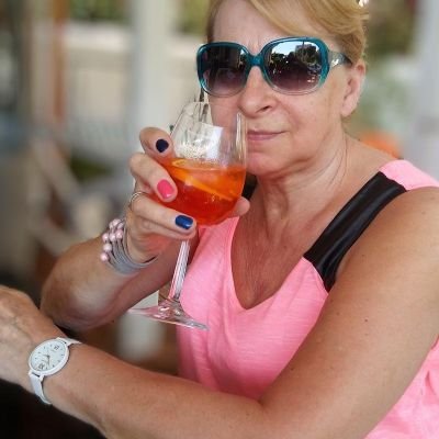 bfilutowska's profile picture. Lepiej zaliczać się do niektórych, niż do wszystkich Andrzej Sapkowski-Krew Elfów