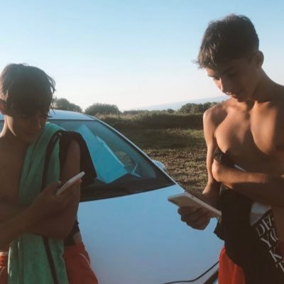 AdaiAbeleira's profile picture. 