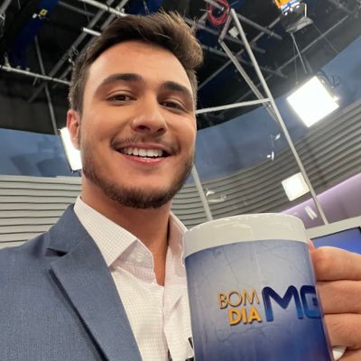 Apresentador e repórter da TV Globo.