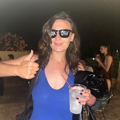 putaroja33's profile picture. si m traes coronas q sean d cerveza