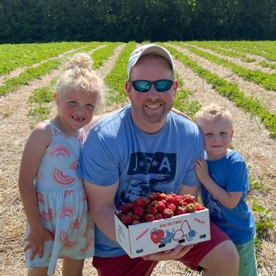 Husband & Dad. Associate AD at @BallStateSports. Grad of @BallState & @PurdueFW. The Journey: TAMU Aggies 👍 ➡️ UK Cats 😼➡️ IU Hoosiers ⚪️🔴 ➡️ BSU Cards 👌👌