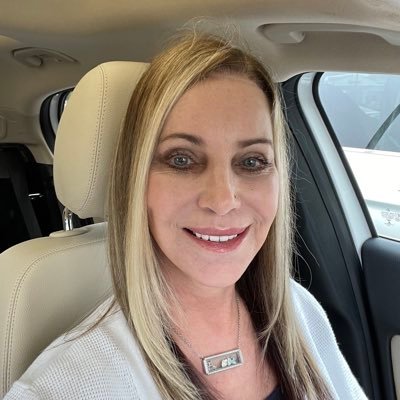 LadyGwenevre's profile picture. Don't wait any longer make a positive change in your life. Join A Recovery Community and start your journey towards a healthier, happier, addiction-free life 🦋