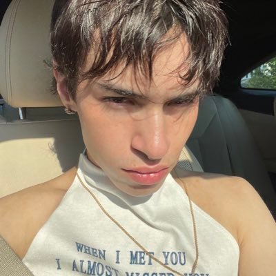 zzanthh's profile picture. 