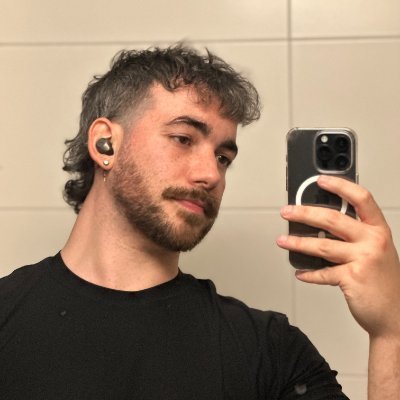 Design System Designer // Probably pulling on a push door somewhere in Stockholm // Original from Toronto Canada // Lover of anatomy, bones, & tattoos