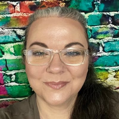 Director - https://t.co/rrfih40lSc | Lead Educator at Medical Marketing Unlocked | Currently talking about WordPress and Louis Tomlinson’s world tour 🌈