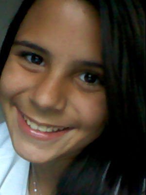 ME SEG QUE EU SIGO DE VOLTA :D
Uma menina que quer seus amigos por perto. :D.
.