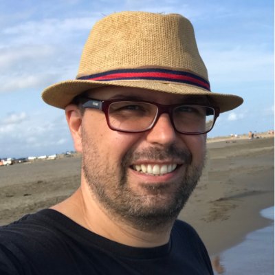 Love nature and family. I tweet in Spanish, Catalan and English. Follow me at @magneticaads for professional purposes from where I tweet about #b2bmarketing.