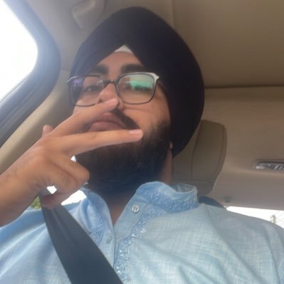 gunjeev_singh's profile picture. building tech @Linkedin. 22. tech, politics, sports.