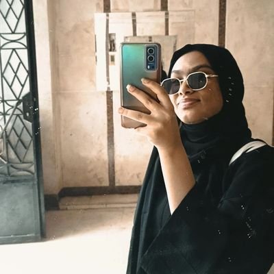 ASU|dentist👩🏼⚕️|I'm different 🙄*
بالنسبة للاستفادة من الاكاونت مفيش فايدة هي
مضيعت وقت مش اكتر*