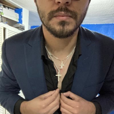 Single hetero, 27, atento, caballeroso, limpio; en busca de parejas para tríos HMH o MHM o hotwifes para sexo casual. Zona Toluca/Metepec y alrededores