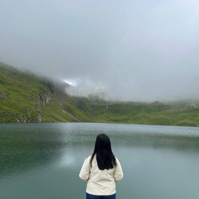🧘🏻‍♀️