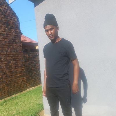 blangwe265's profile picture. 