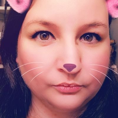 Ginaii's profile picture. Graphic Designer, Pokemon hunter, Tom Nook Slave, F1 enthusiast.