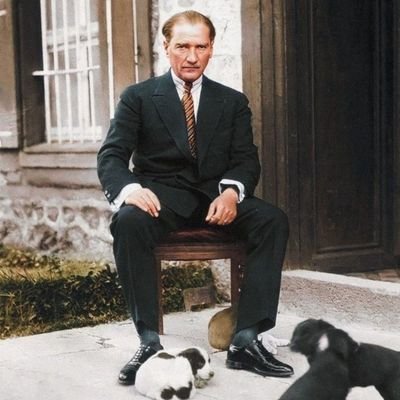 Yaş 19 💚
S&M ❤️ 
Atatürk'ün izindeyiz ❤️