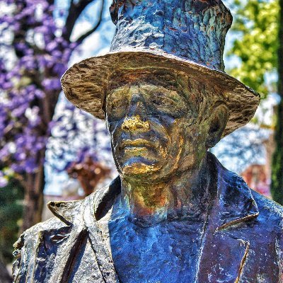 Una cuenta equis, que busca dejar de romantizar lo que pasa en #SLP .
De la banda pa la banda