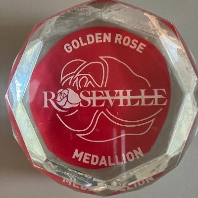 The official Twitter account for the Roseville Golden Rose Medallion Hunt : June 22 - 26, 2023.