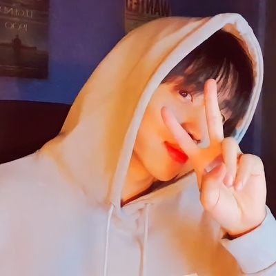 cellciussunwoo's profile picture. i got my eye on U