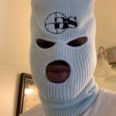 👺 6’0” amateur content creator / 26 / bu @buzzin444m | ADULTS ONLY ⚠️