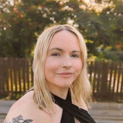 Julie Kennedy MacKinnonさんのプロフィール画像