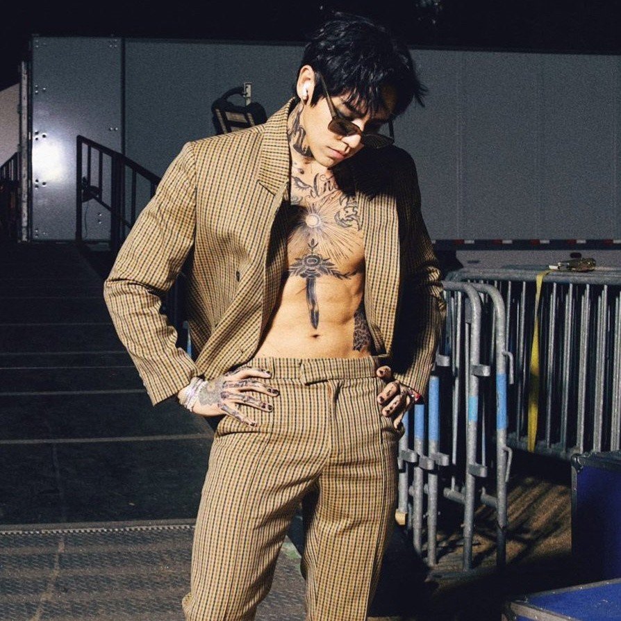 boy__hood's profile picture. ⠀⠀YOU  ⭑ somebody, BOYHOOD /
  ⠀talking to myself agaiN •.  ── 13:13 , ✶