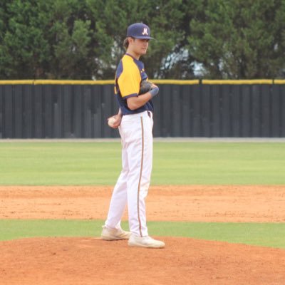 Class of 24 // Marist High School // LHP// Pro Stock 17u // 6’1 180lbs