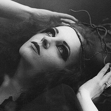 j_lgndjes's profile picture. adventure 🏗️🏘️🌉🌃