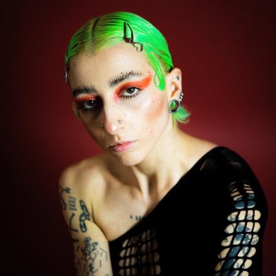 𝔮𝔲𝔢𝔢𝔯 𝔭𝔥𝔬𝔱𝔬𝔤𝔯𝔞𝔭𝔥𝔢𝔯/𝔠𝔯𝔢𝔞𝔱𝔦𝔳𝔢/𝔭𝔢𝔯𝔣𝔬𝔯𝔪𝔢𝔯 #blacktranslivesmatter (she/her)