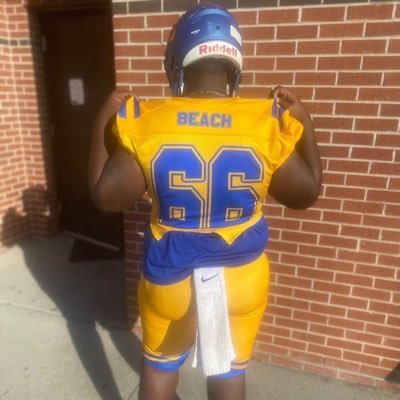 6’1|320|offensive tackle/guard| Beach high school Savannah Georgia|jaden.jamon@icloud.com|912-419-1347| https://t.co/FaHqbppYCo