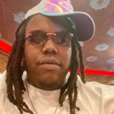 jaymitchell332's profile picture. Former Offensive Tackle @ Lagrange college 🐾