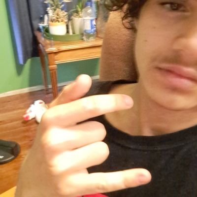 Hey, I'm Fizzbie. I like to smoke weed, listen to music, and stream on Twitch Daily. I'd really appreciate it if you could check me out and possibly follow