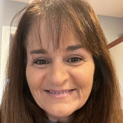Neeno12829195's profile picture. Wife, mother, daughter, and an American teacher   🇺🇸