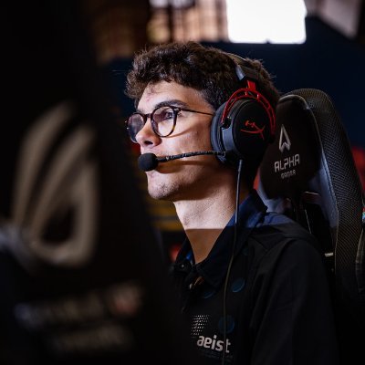 _Sockz's profile picture. IST - Materiais | 24 |
Doze
  
