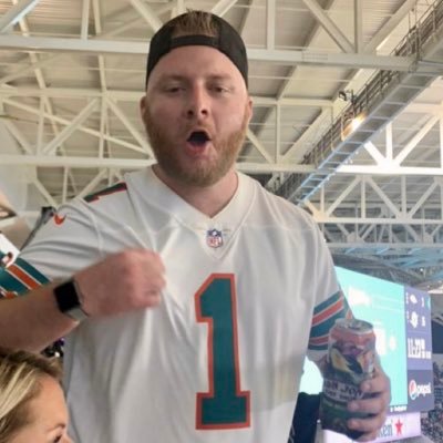 “When life hands you lemons, just say fuck the lemons and bail.”

#GoCards #FinsUp 🤙🏻