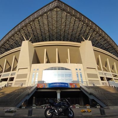 浦和レッズ中心。バイクとお酒も加えてゆるく過ごしています！/Urawa Redsと共に‼️/浦和RedsLadiesも観始めました！/I Love Whisky🥃/CB400SS→CBR650R(ネイキッドも好きだ‼️)/英語勉強中