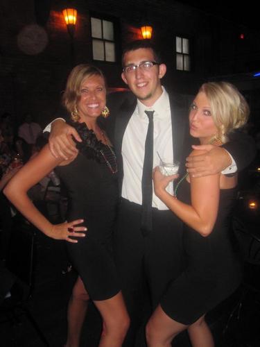 JohnOKOfficial's profile picture. If your belly buttons not an inny then I'm outtie